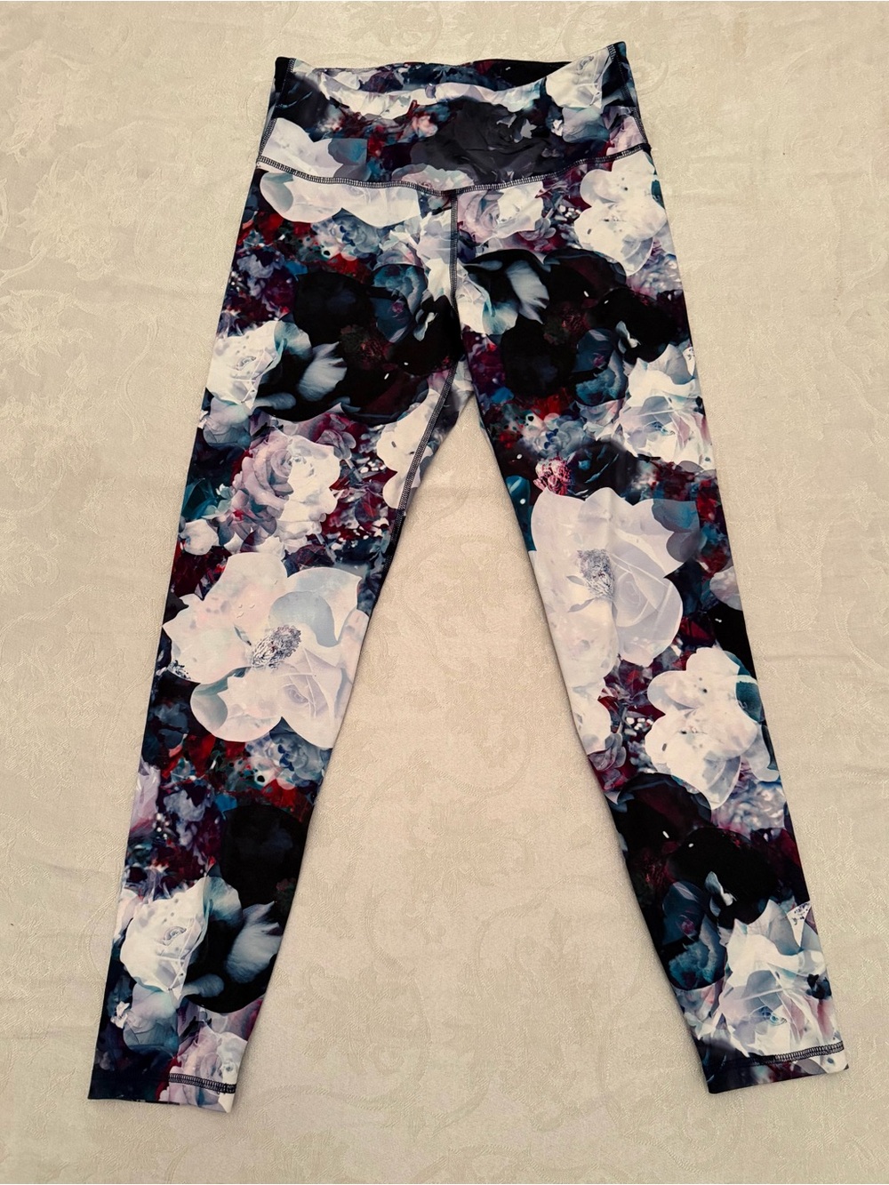 Old Navy Women's Active Go-Dry Leggings Floral Print Size L